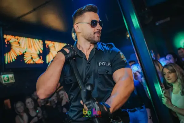 Taniec-na-imprezie-2-600x401